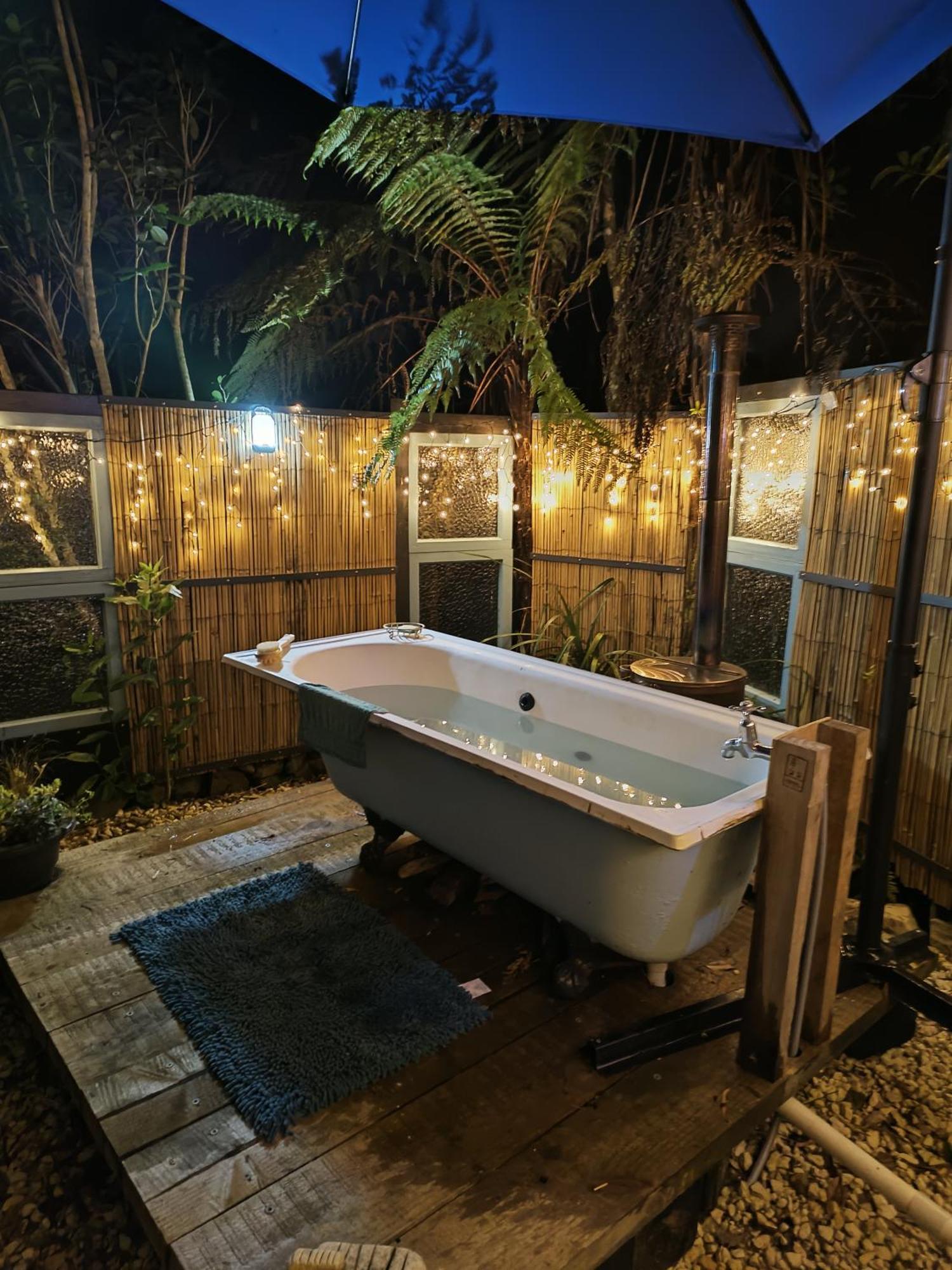 Gumboot Paradise Eco Stay Barrytown Extérieur photo