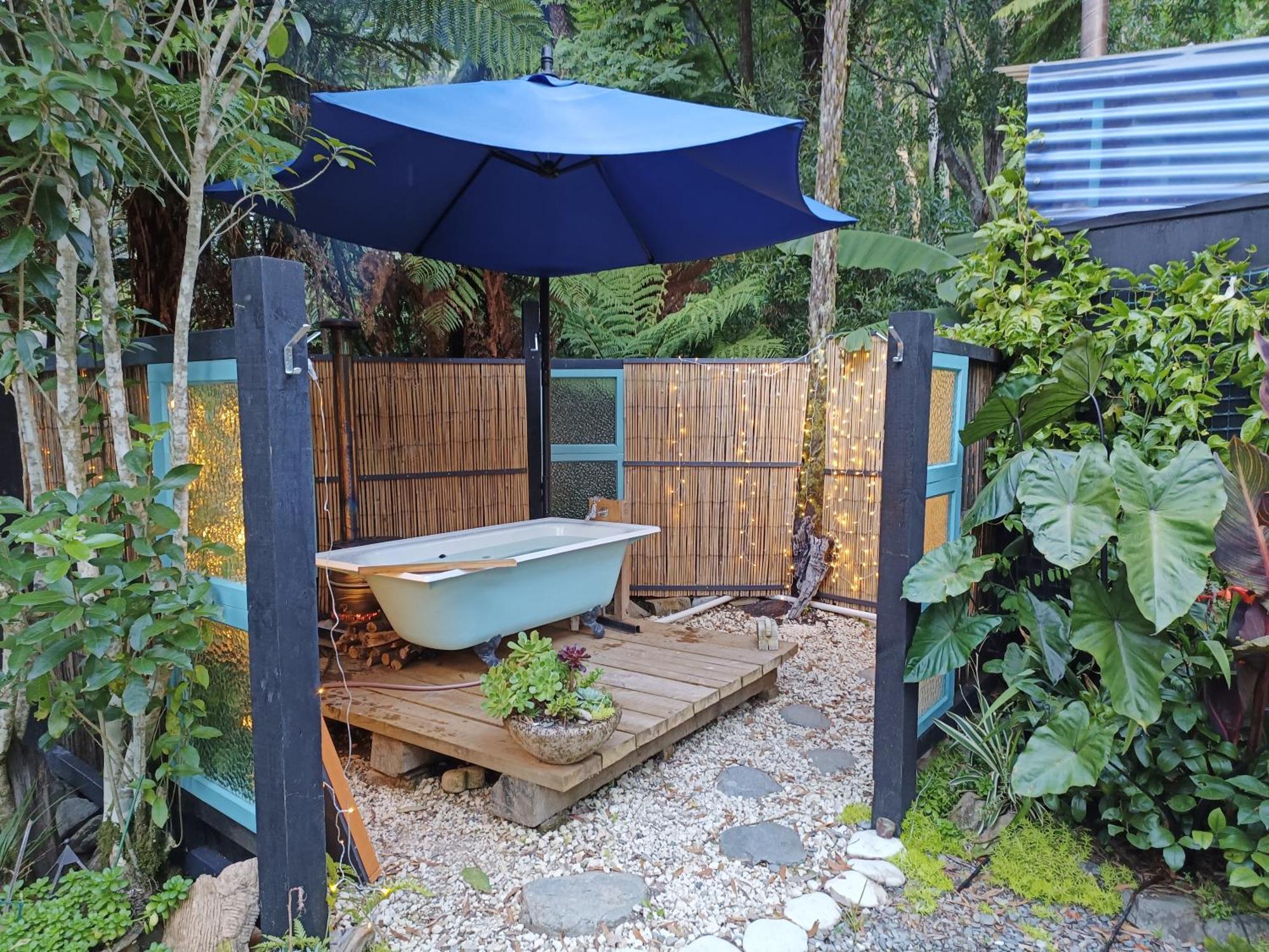 Gumboot Paradise Eco Stay Barrytown Extérieur photo